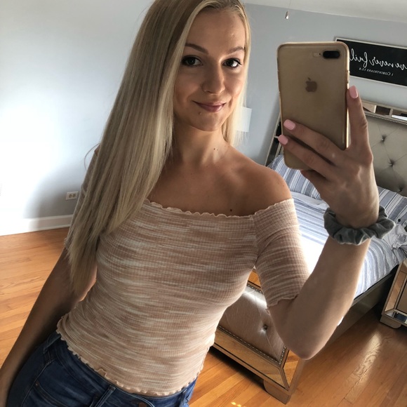 Meet your Posher, Emily - Picture 3 of 5